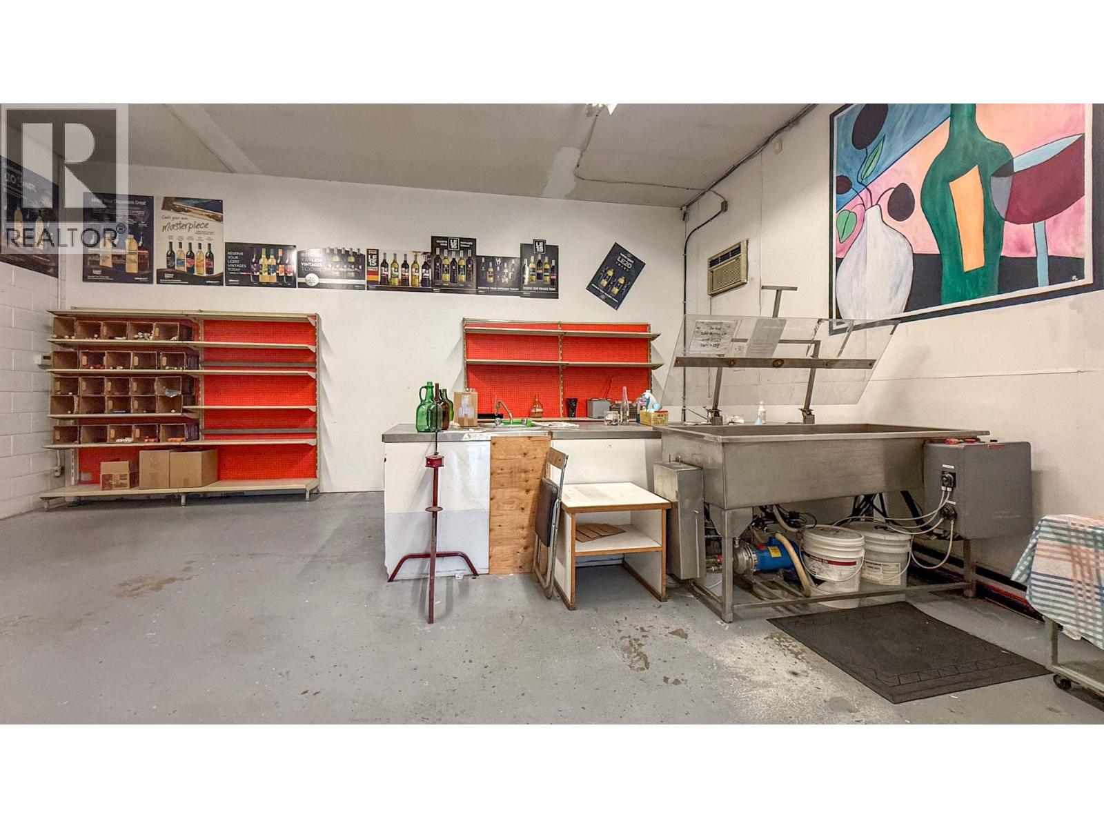 4313 25 Avenue Unit# 2A &amp; 3A