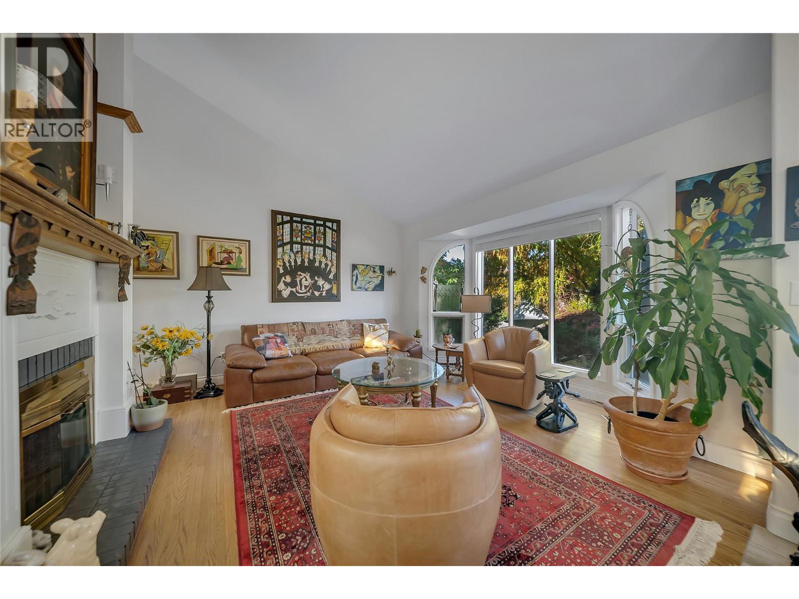 437 Duke Court, Kelowna, British Columbia  V1W 3A2 - Photo 8 - 10404377
