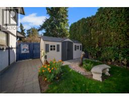 437 Duke Court, Kelowna, British Columbia V1W 3A2 - Photo 30 - 10404377