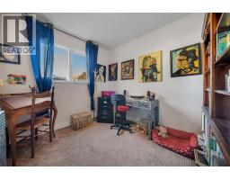 437 Duke Court, Kelowna, British Columbia V1W 3A2 - Photo 35 - 10404377