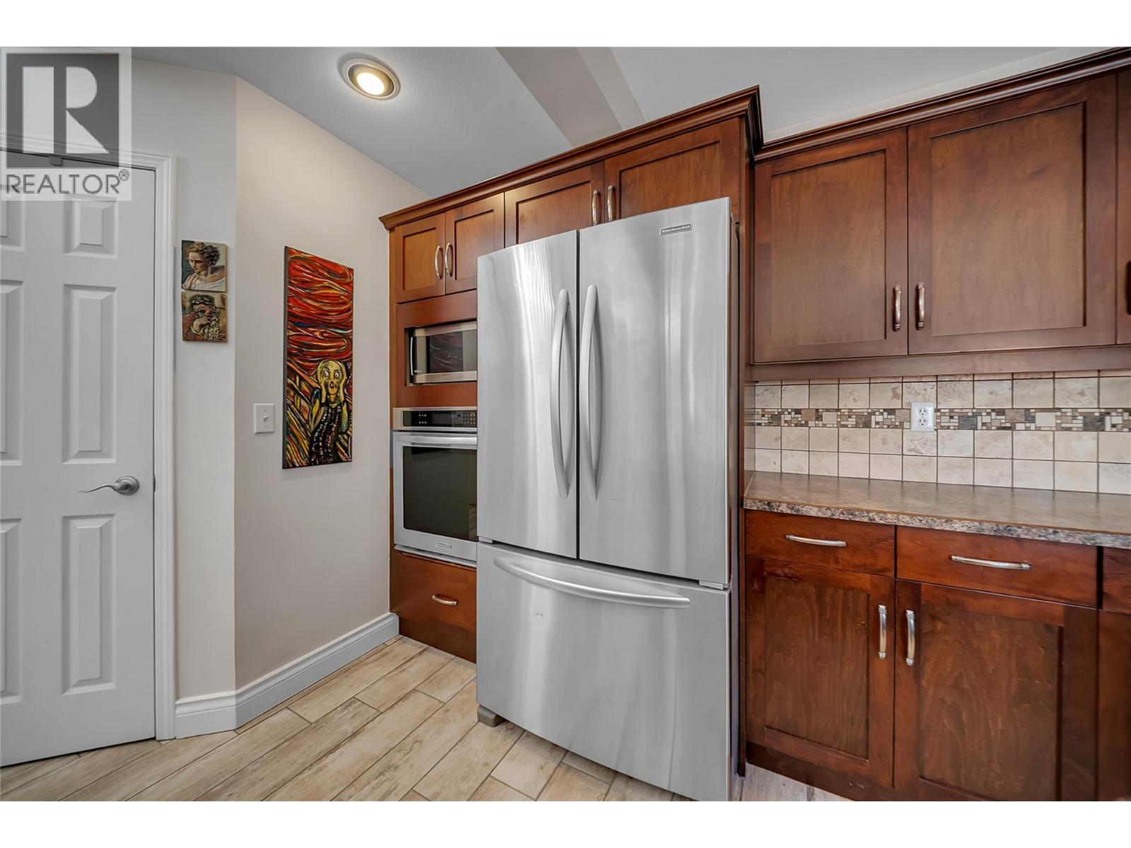 437 Duke Court, Kelowna, British Columbia  V1W 3A2 - Photo 23 - 10404377