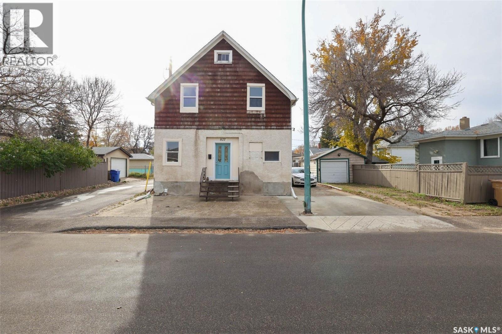 827 15th Avenue, Regina, Saskatchewan  S4N 0V2 - Photo 1 - SK051830