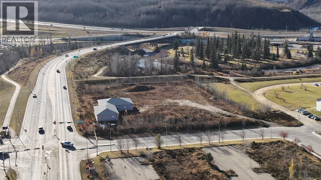 100 Mills Avenue, Fort Mcmurray, Alberta  T9H 0C2 - Photo 3 - A2354493