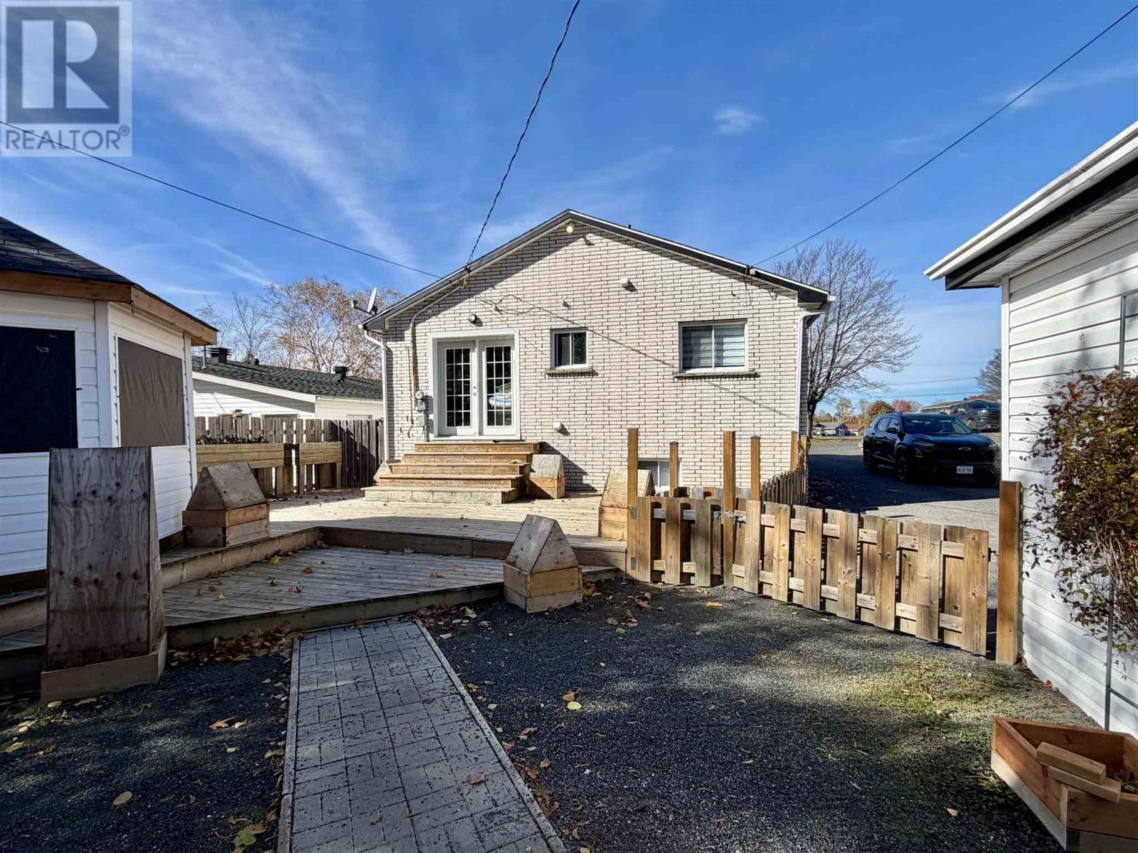 31 Ferguson Rd, Elliot Lake, Ontario  P5A 1C4 - Photo 49 - SM262976