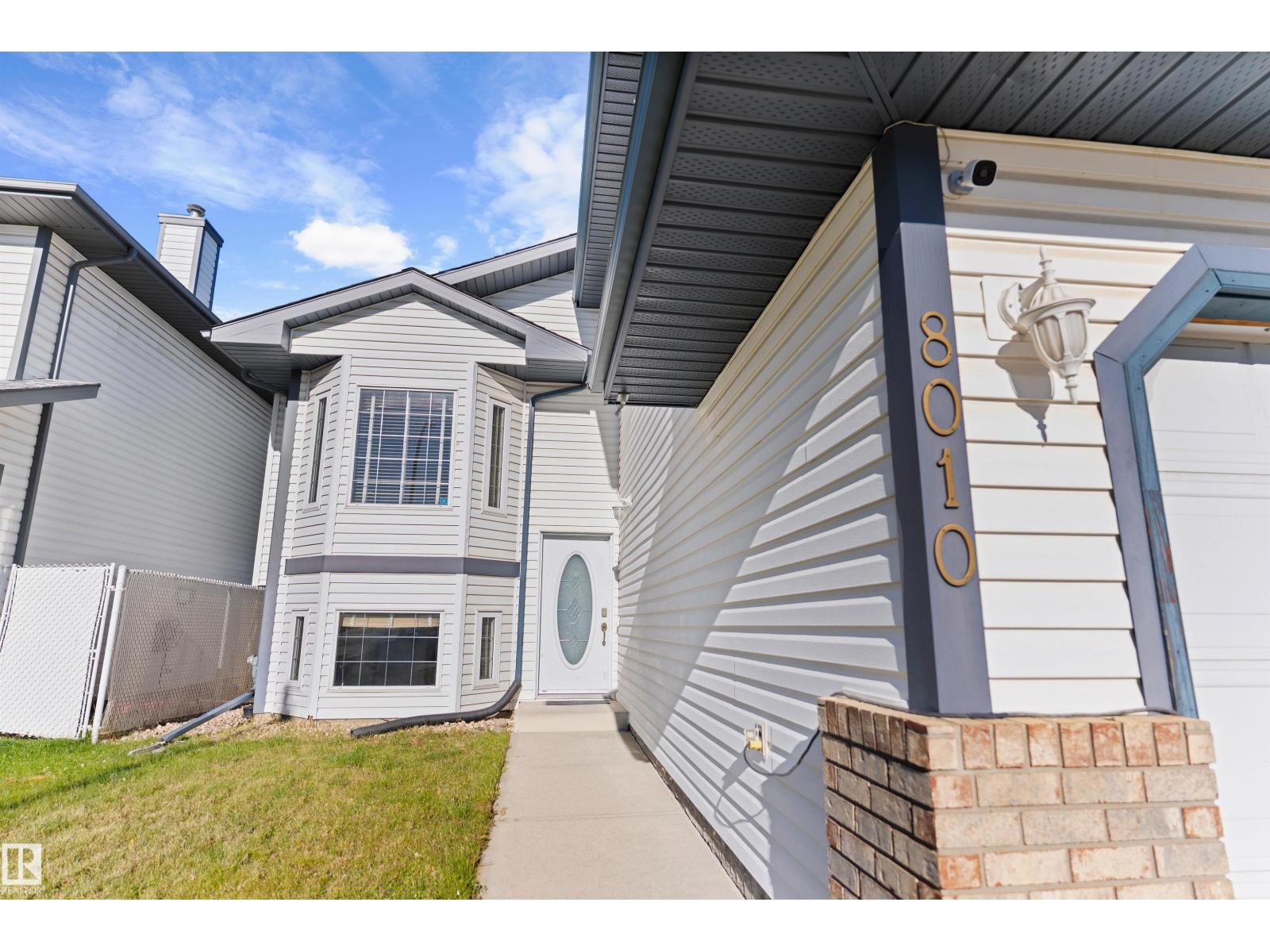 8010 166A AV NW