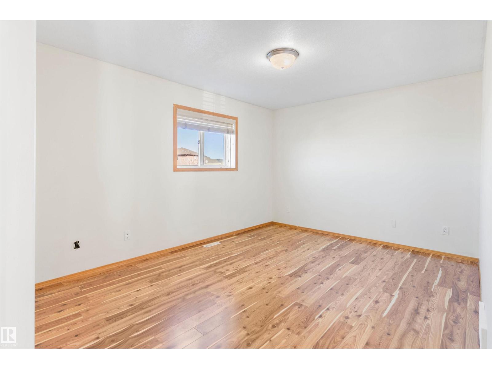8010 166A AV NW