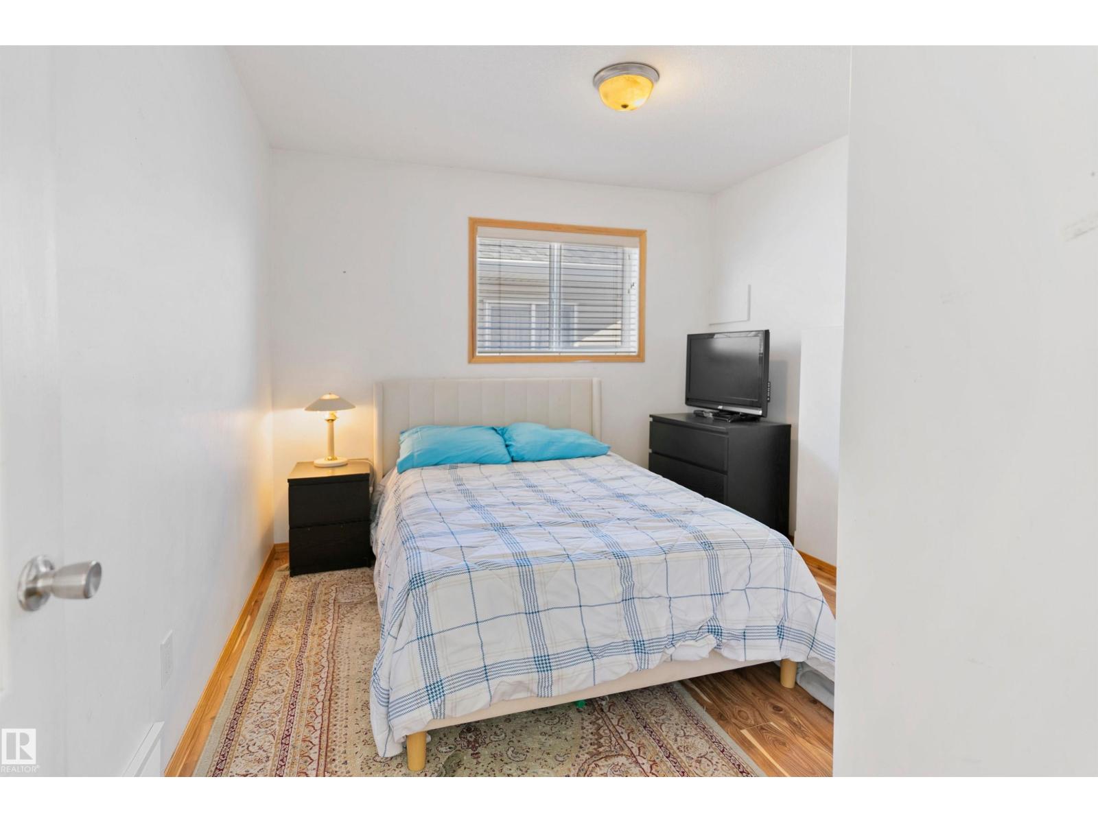 8010 166A AV NW