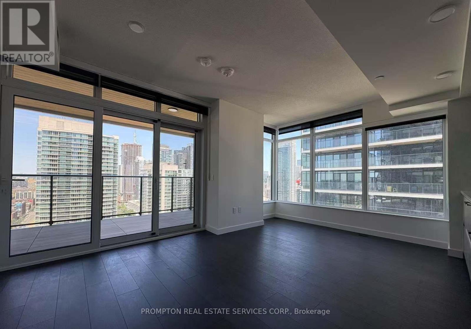 2605 - 3 Concord Cityplace Way, Toronto, Ontario  M5V 0X4 - Photo 2 - C14113412
