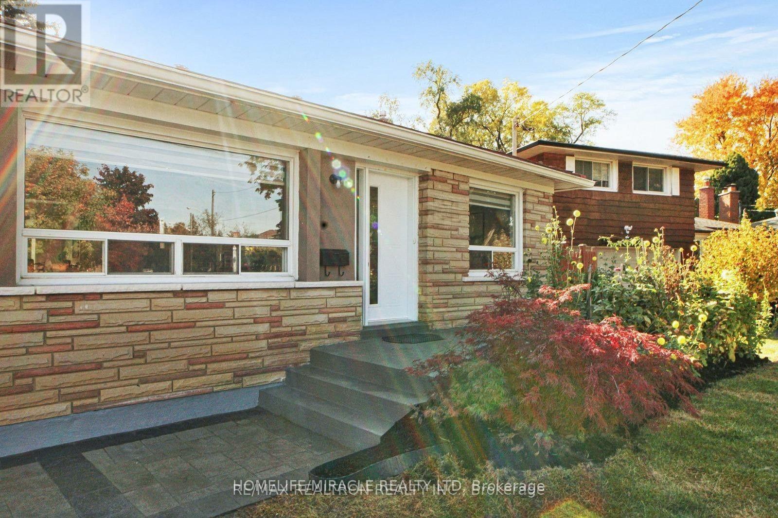32 ARAMAN DRIVE, Toronto, Ontario