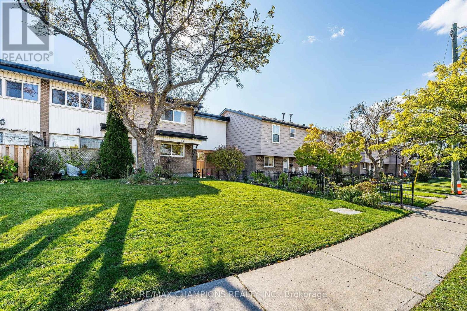 17 - 925 Bayly Street, Pickering, Ontario  L1W 1L4 - Photo 3 - E14113424