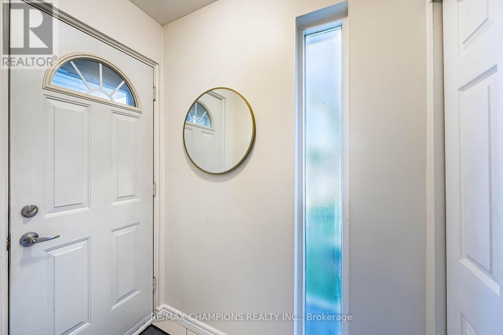 17 - 925 Bayly Street, Pickering, Ontario  L1W 1L4 - Photo 4 - E14113424