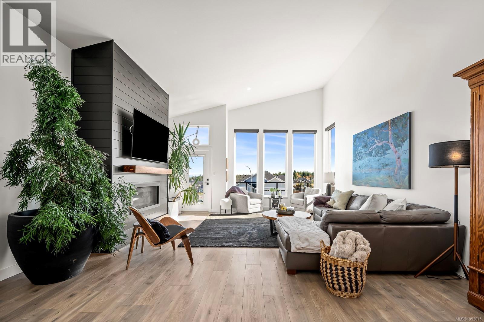 3376 Eagleview Cres