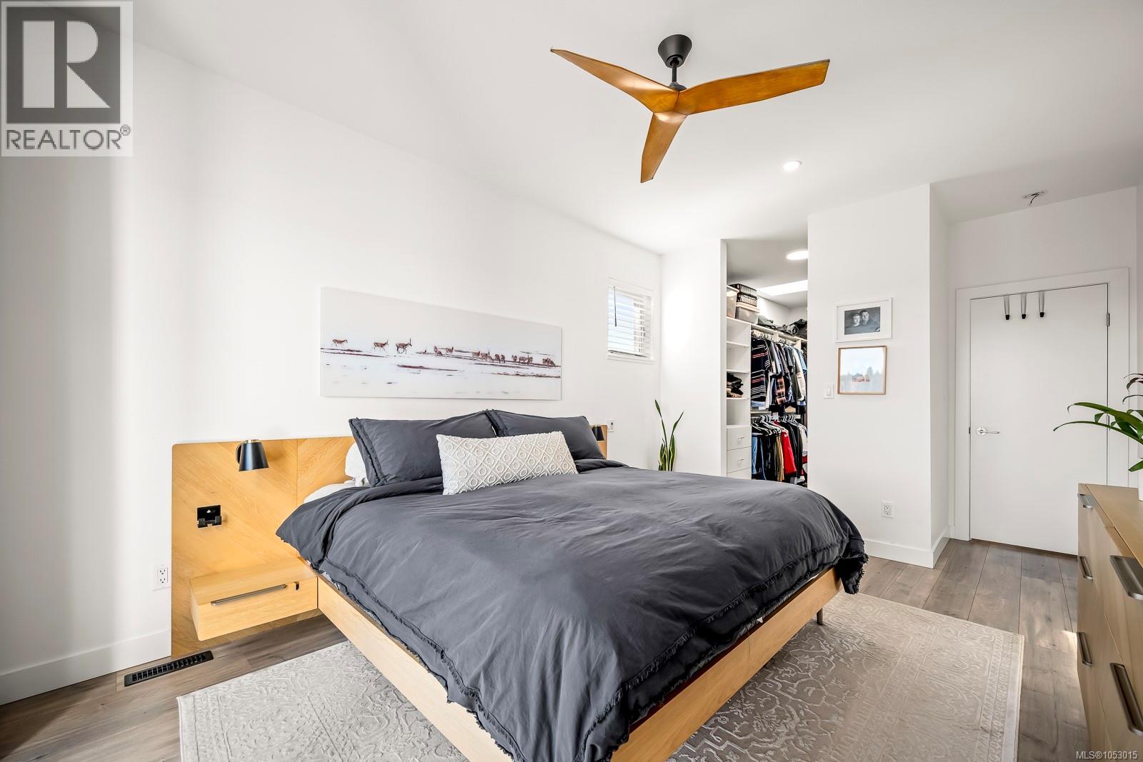 3376 Eagleview Cres