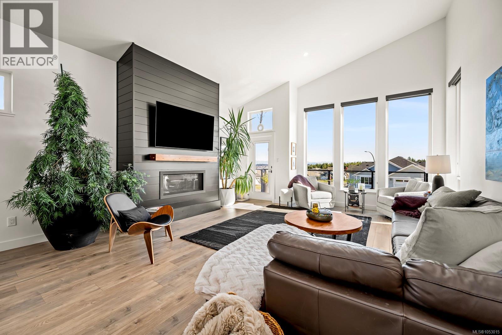 3376 Eagleview Cres