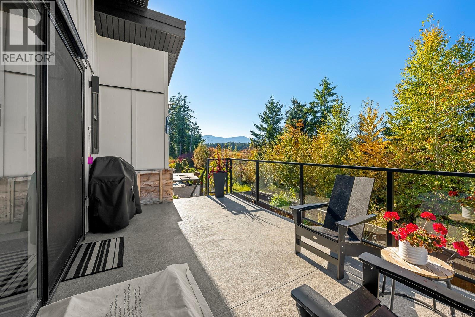 3376 Eagleview Cres