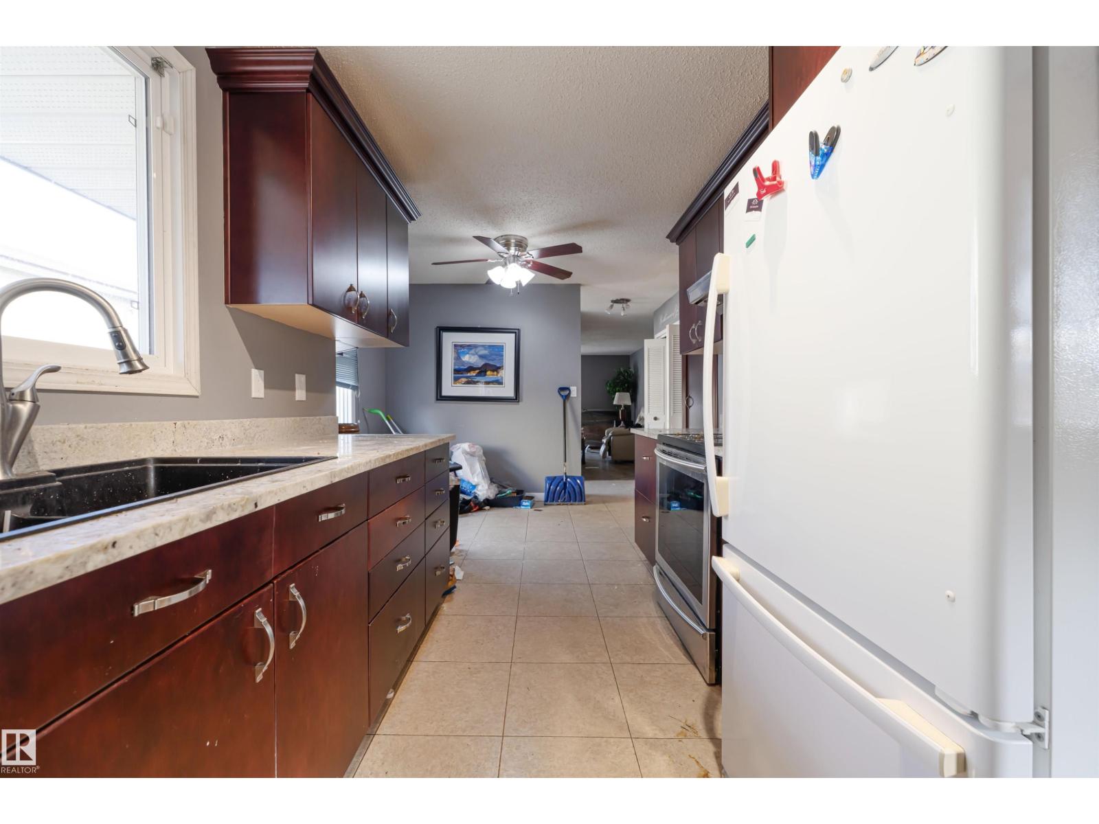 9224 82 ST