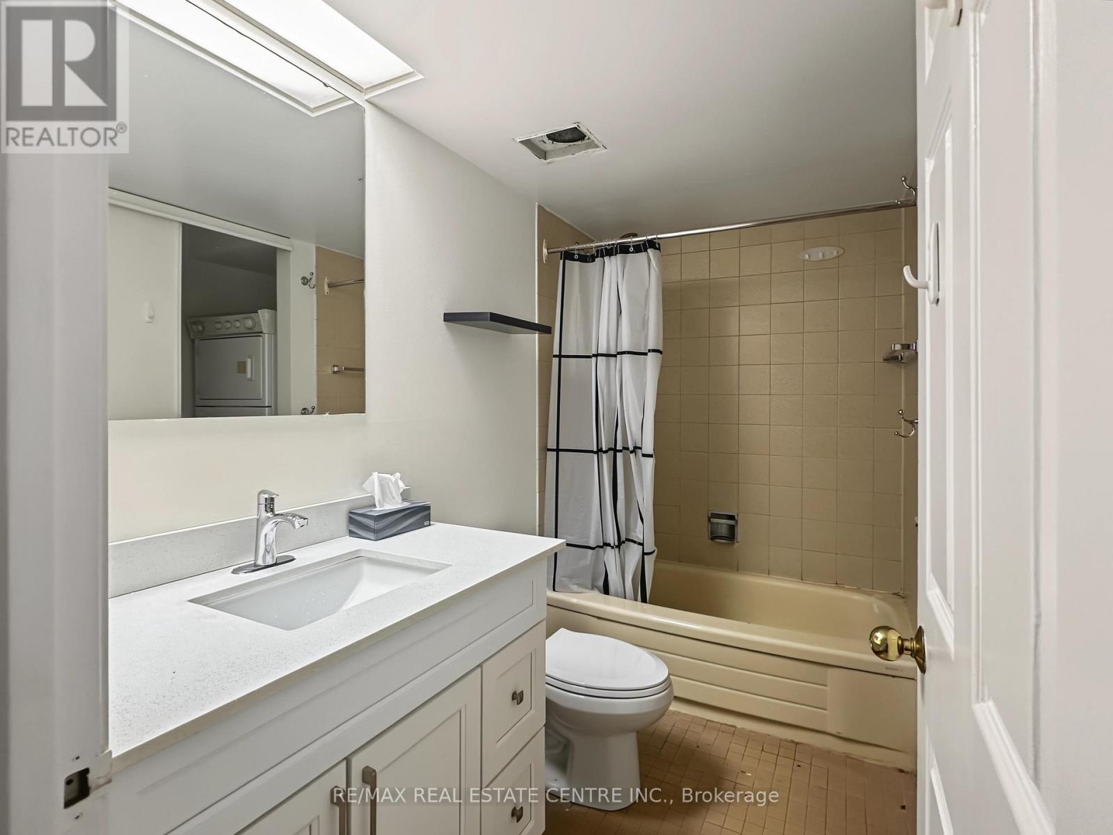 590a - 574 Wellington Street W, Toronto, Ontario M5V 2X5 - Photo 11 - C14113484