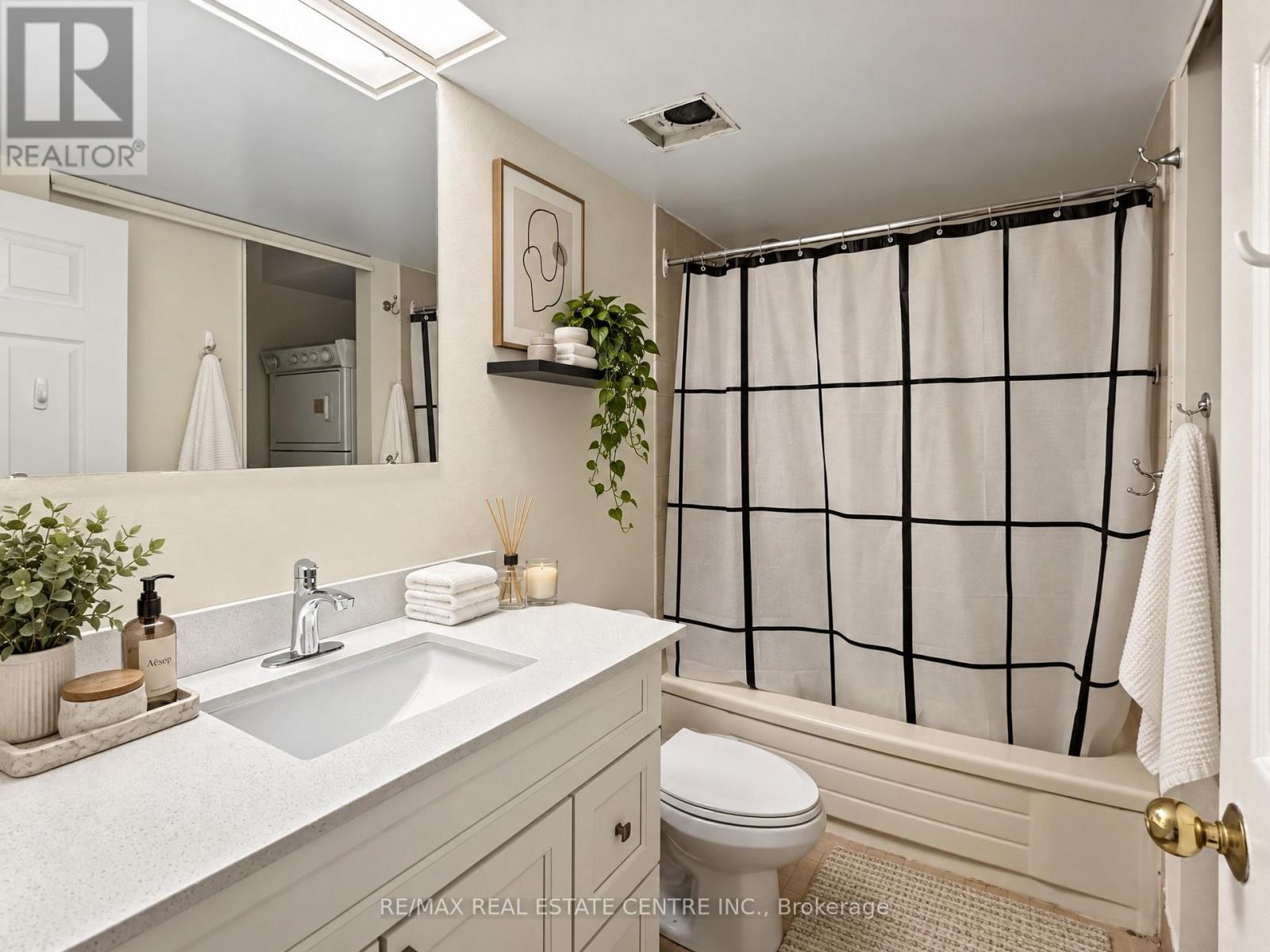 590a - 574 Wellington Street W, Toronto, Ontario M5V 2X5 - Photo 12 - C14113484