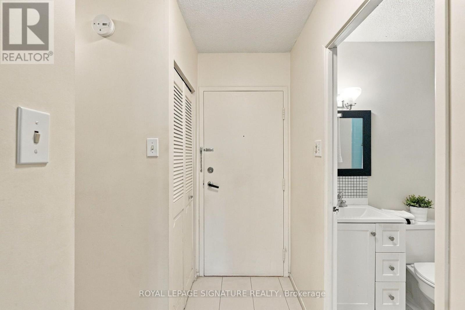 5-410 - 50 Old Kingston Road, Toronto, Ontario  M1E 4Y1 - Photo 5 - E14113500