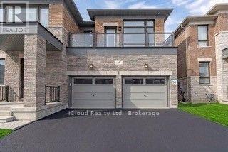 38 PINE HILL CRESCENT, Aurora, Ontario