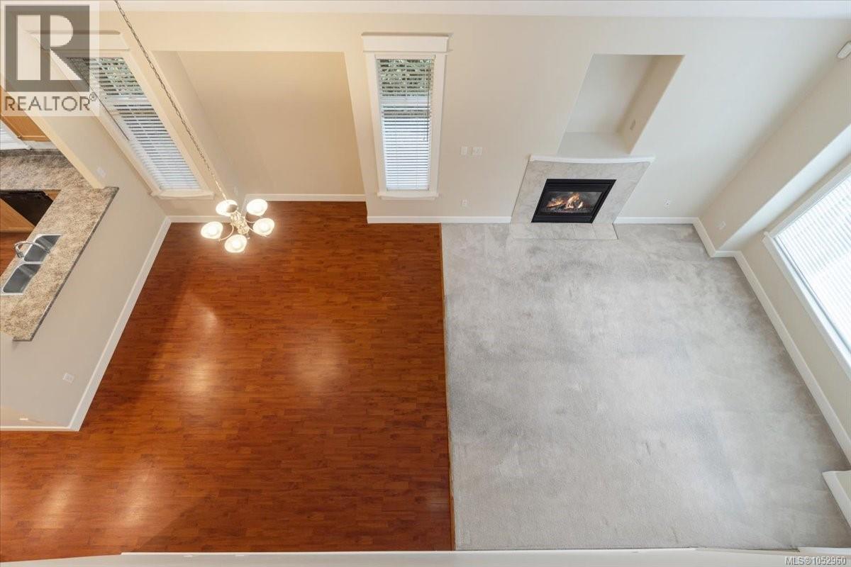 6347 Pinewood Lane