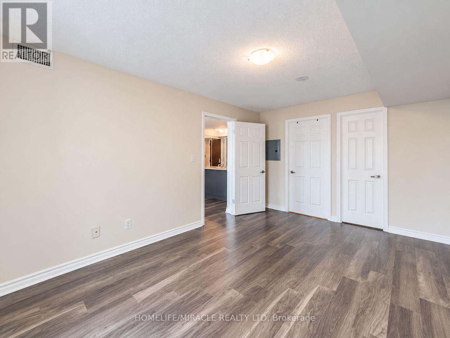 1510 - 335 Rathburn Road W, Mississauga (City Centre), Ontario  L5B 0C8 - Photo 11 - W14113480