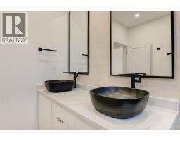 5084 Twinflower Crescent, Kelowna, British Columbia V1W 5L8 - Photo 32 - 10403413