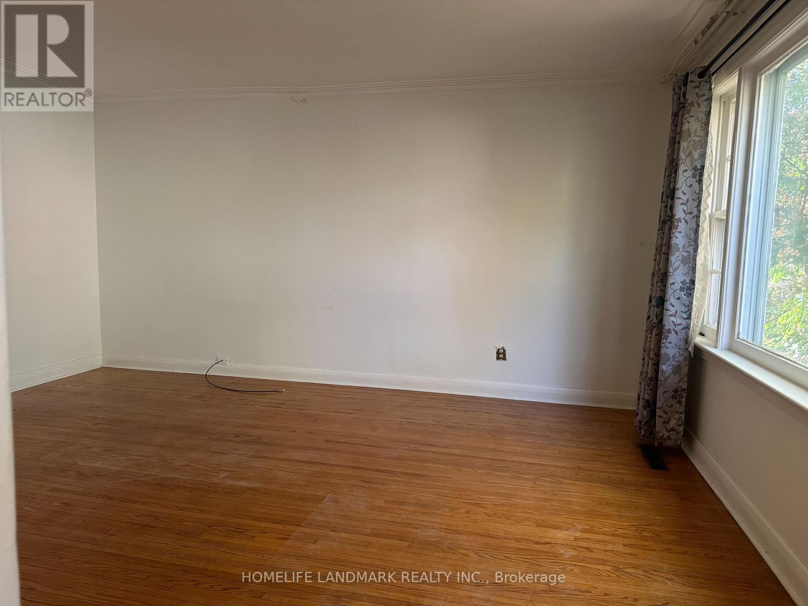 29 Nipigon Avenue, Toronto, Ontario  M2M 2V7 - Photo 3 - C14093984