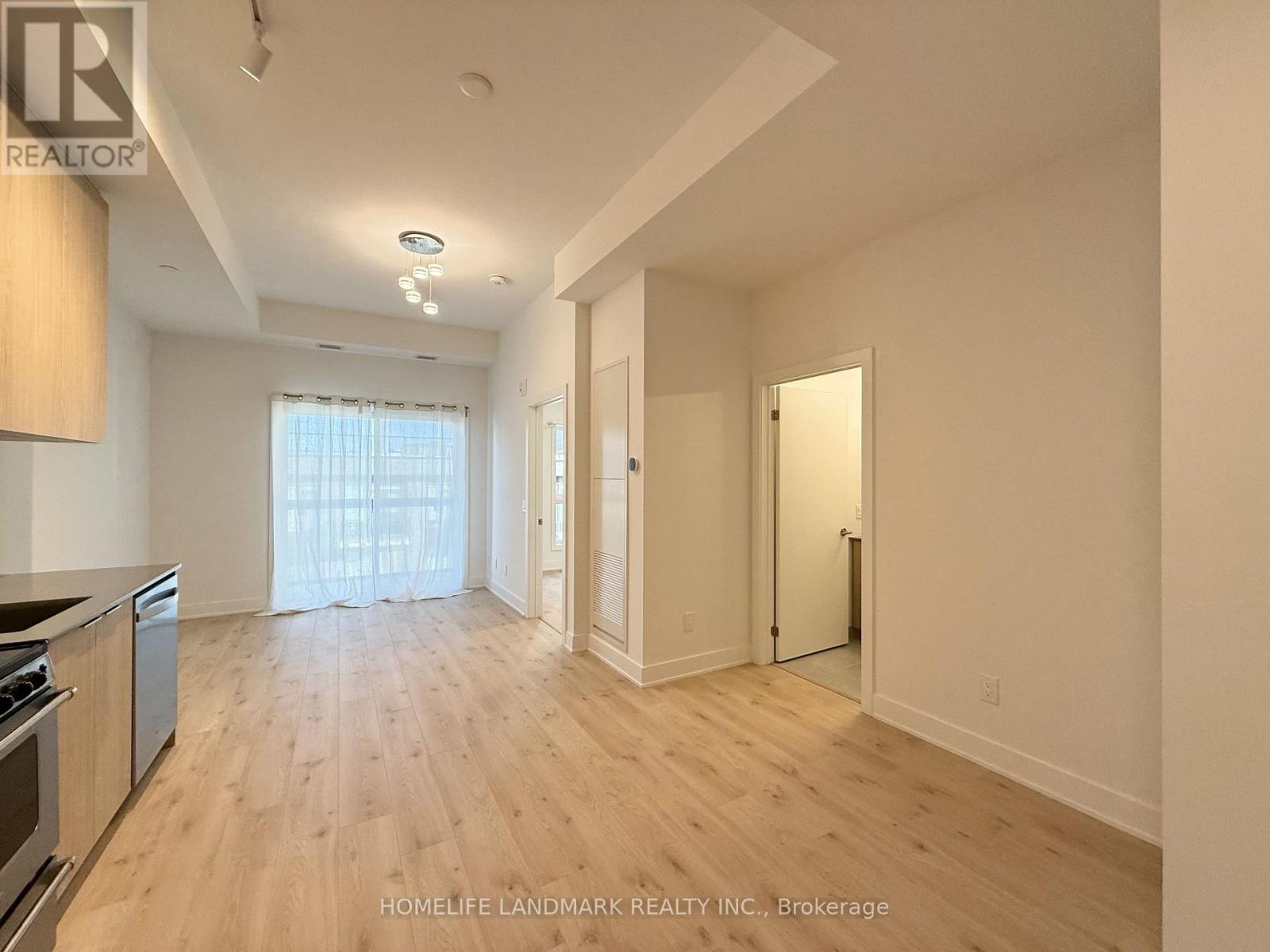 713 - 3008 William Cutmore Boulevard, Oakville, Ontario  L6H 8E7 - Photo 3 - W13885498