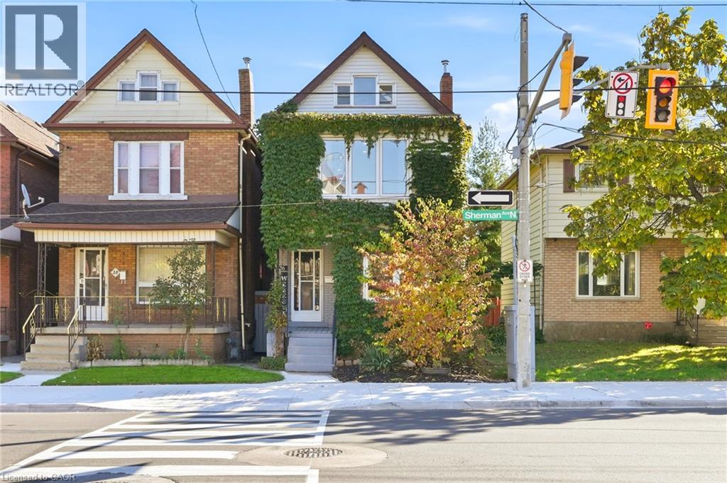 26 SHERMAN Avenue N, Hamilton, Ontario