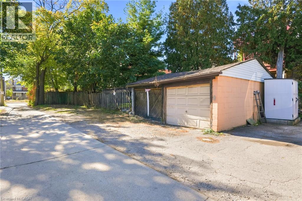 26 Sherman Avenue N, Hamilton, Ontario  L8L 6L8 - Photo 41 - 40873353