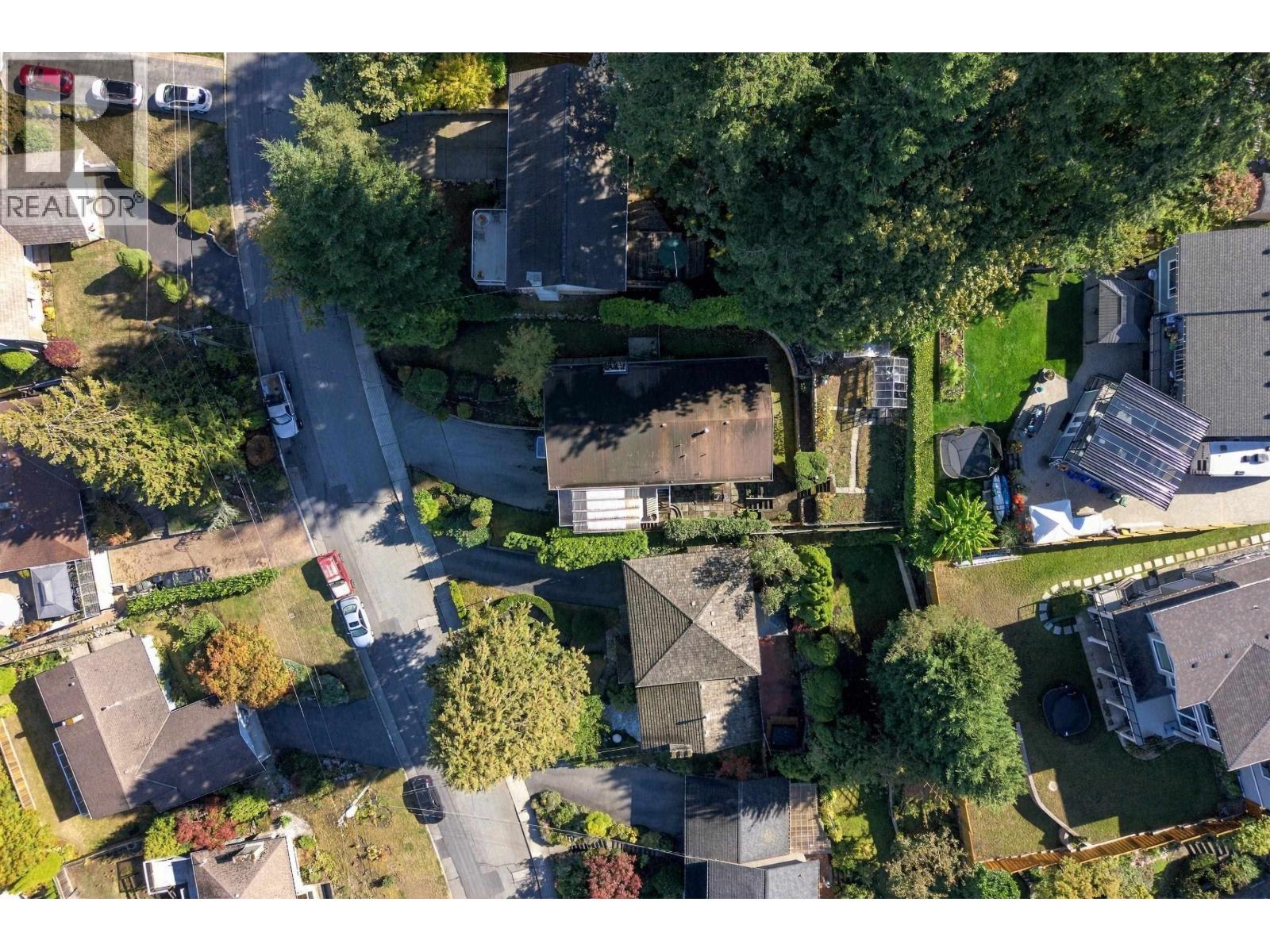 2322 Sumpter Drive, Coquitlam, British Columbia  V3J 6Y2 - Photo 4 - R3178249