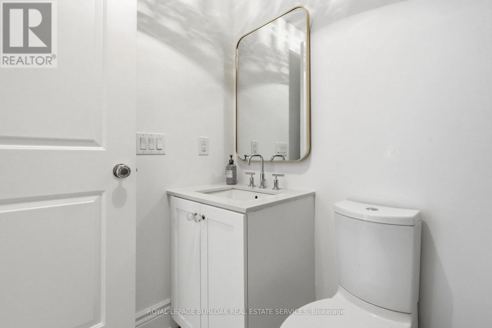 711 - 3500 Lakeshore Road W, Oakville (Br Bronte), Ontario  L6L 0B4 - Photo 22 - W14113510