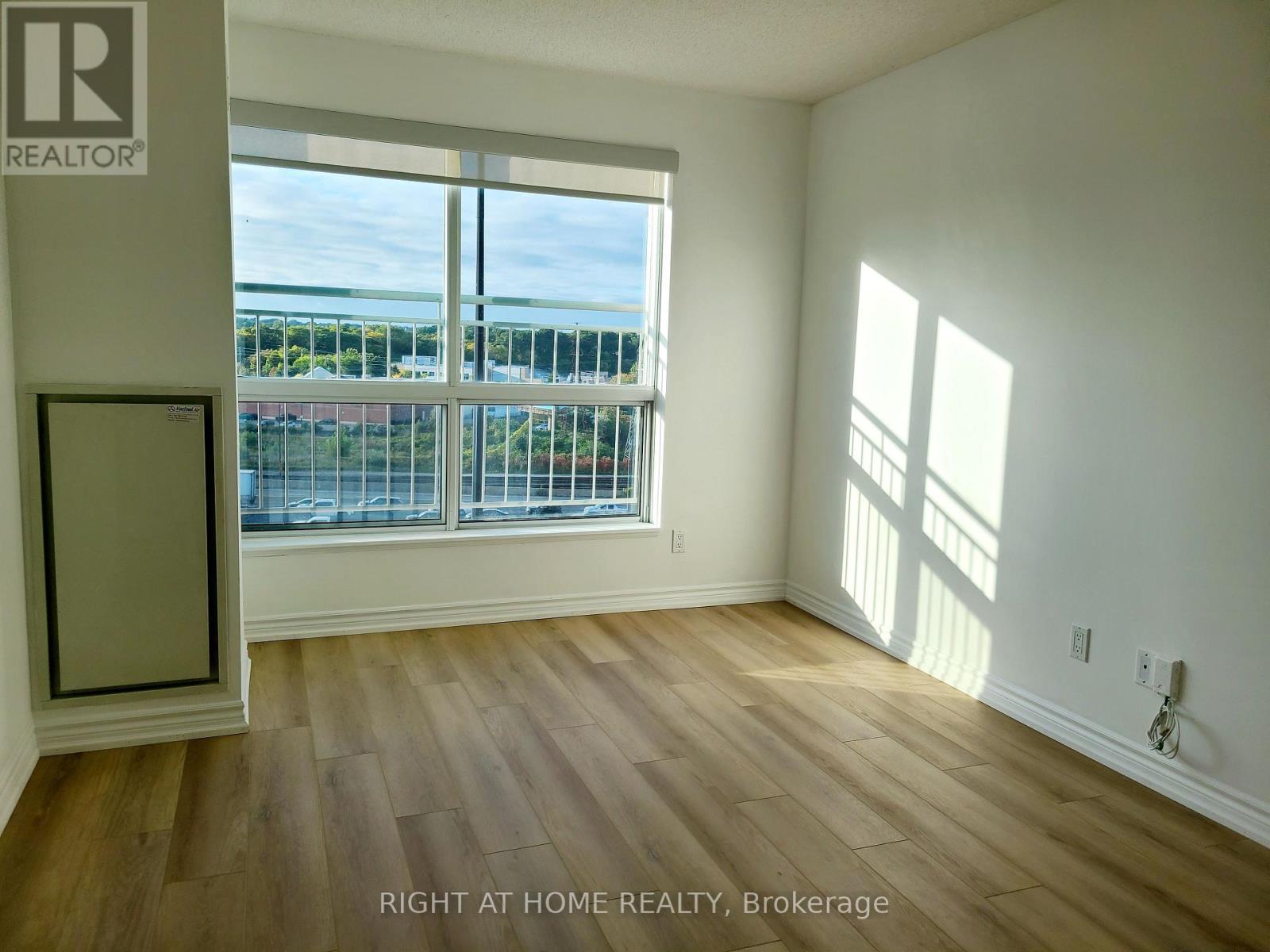 1008 - 2111 Lake Shore Boulevard W, Toronto (Mimico), Ontario  M8V 4B2 - Photo 24 - W14113518