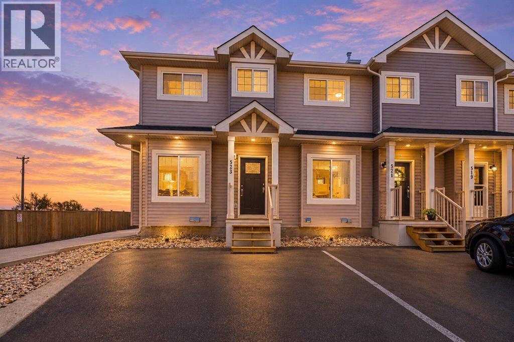 523 Strathaven Mews, Strathmore, Alberta T1P 1P5 - Photo 1 - A2352526