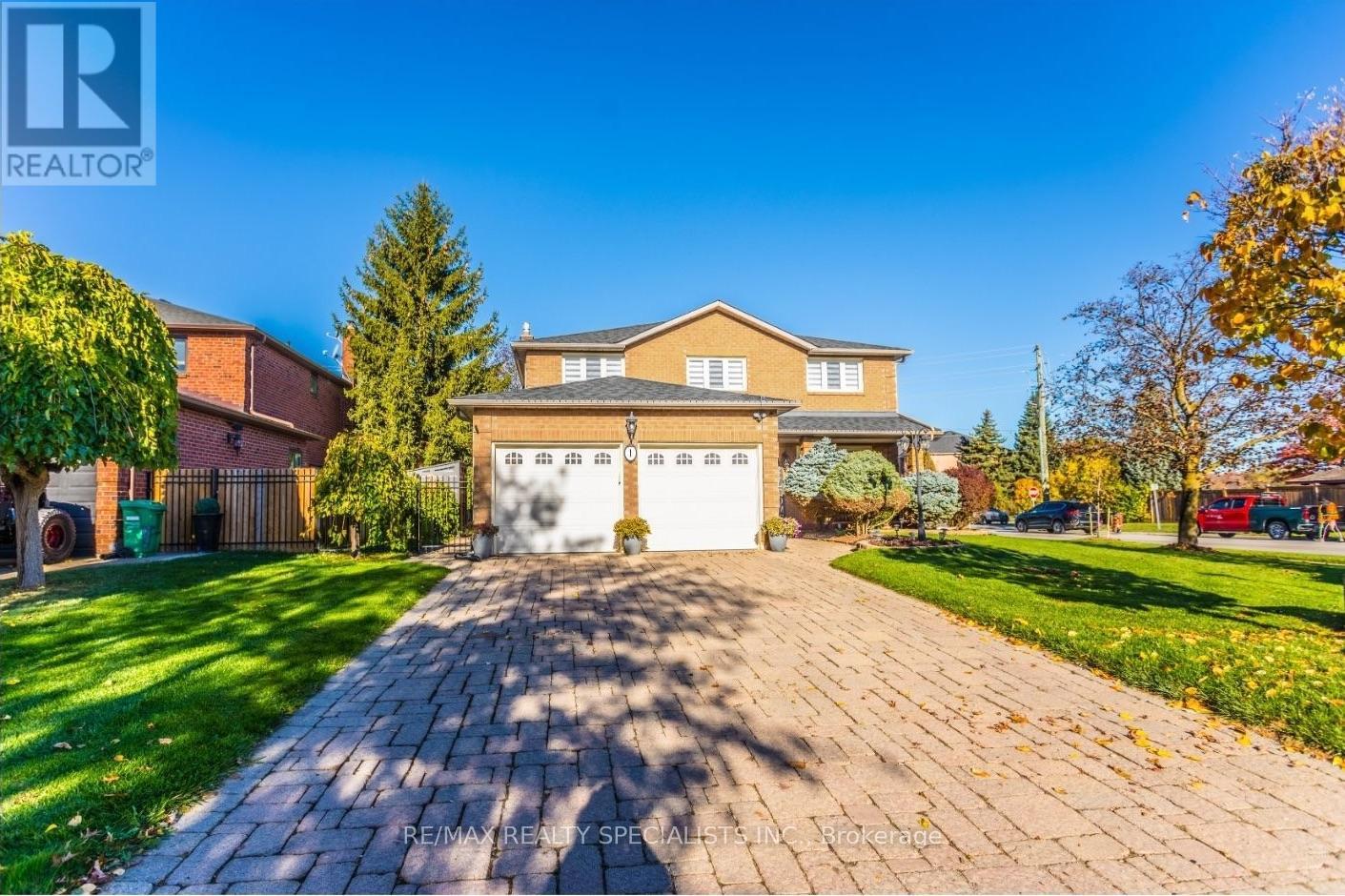 1 BURWASH COURT, Brampton, Ontario