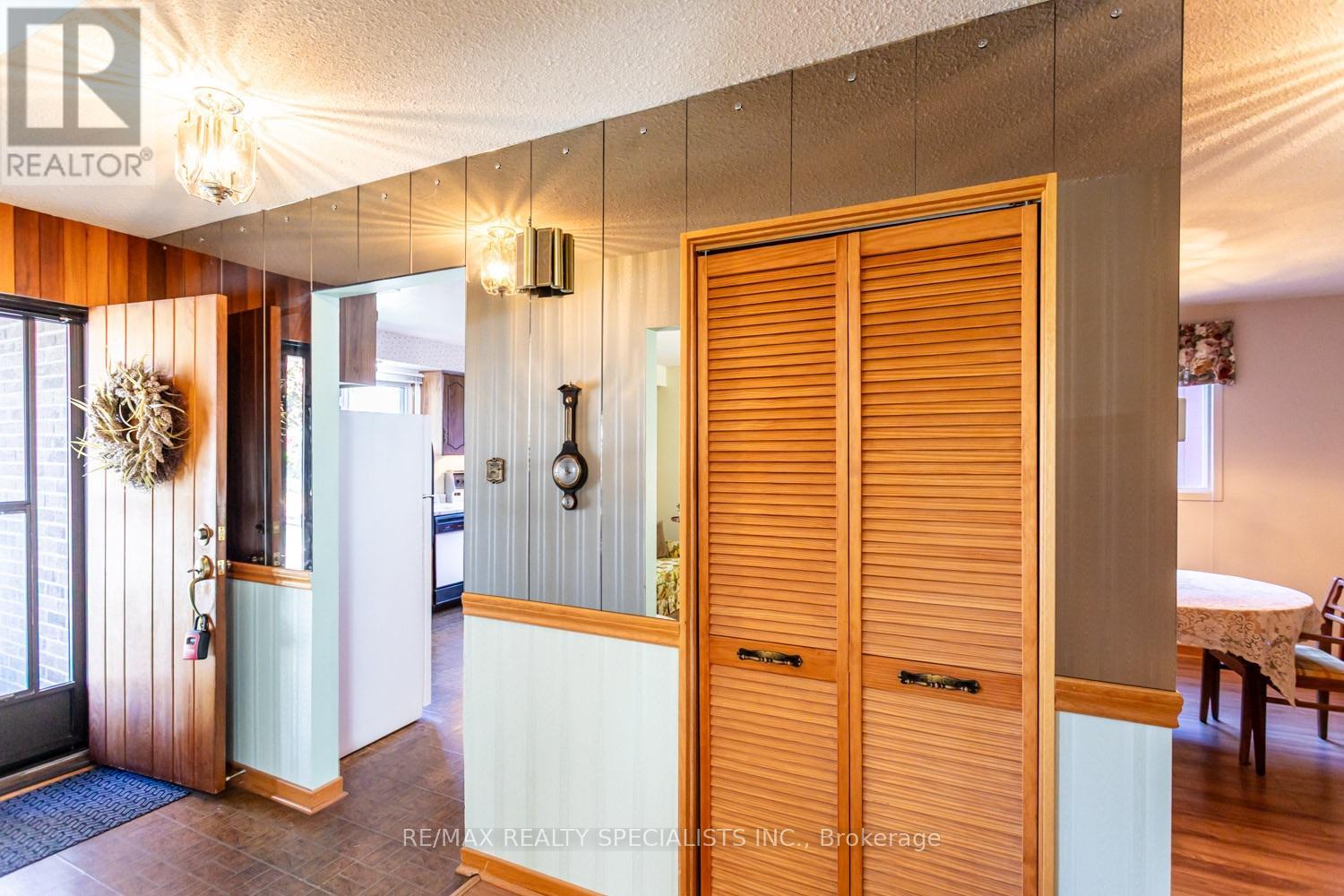 2412 Brasilia Circle, Mississauga, Ontario  L5N 2G1 - Photo 12 - W14112954