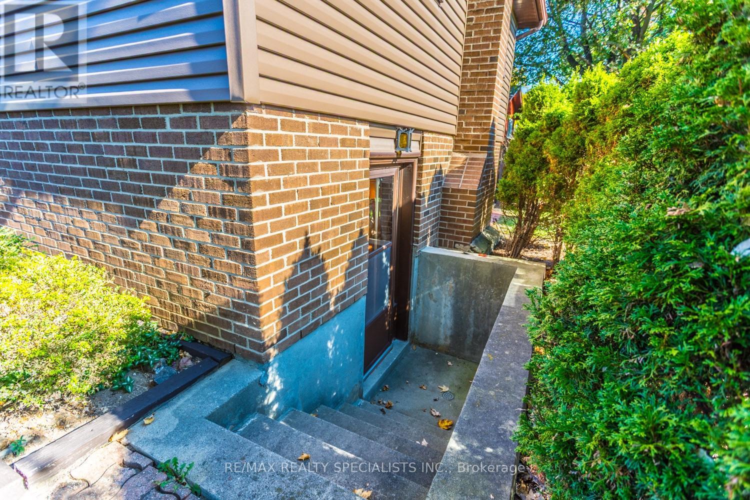 2412 Brasilia Circle, Mississauga, Ontario  L5N 2G1 - Photo 44 - W14112954