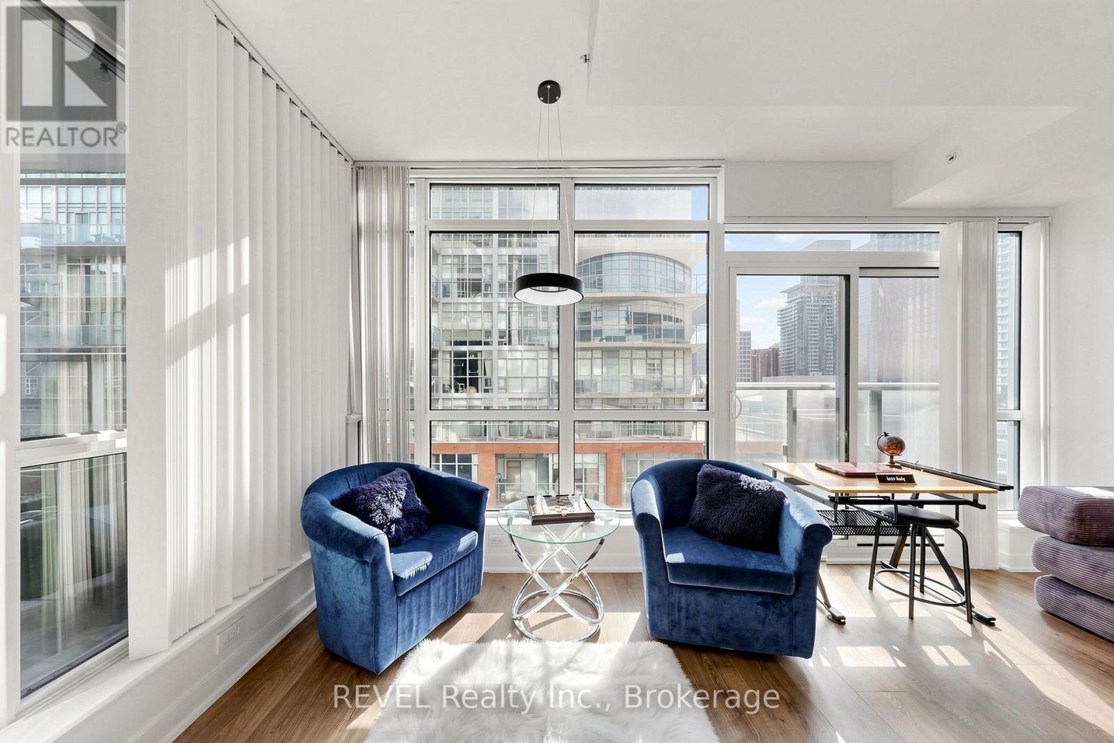 705 - 30 Nelson Street, Toronto (Waterfront Communities), Ontario  M5V 0H5 - Photo 12 - C14113578