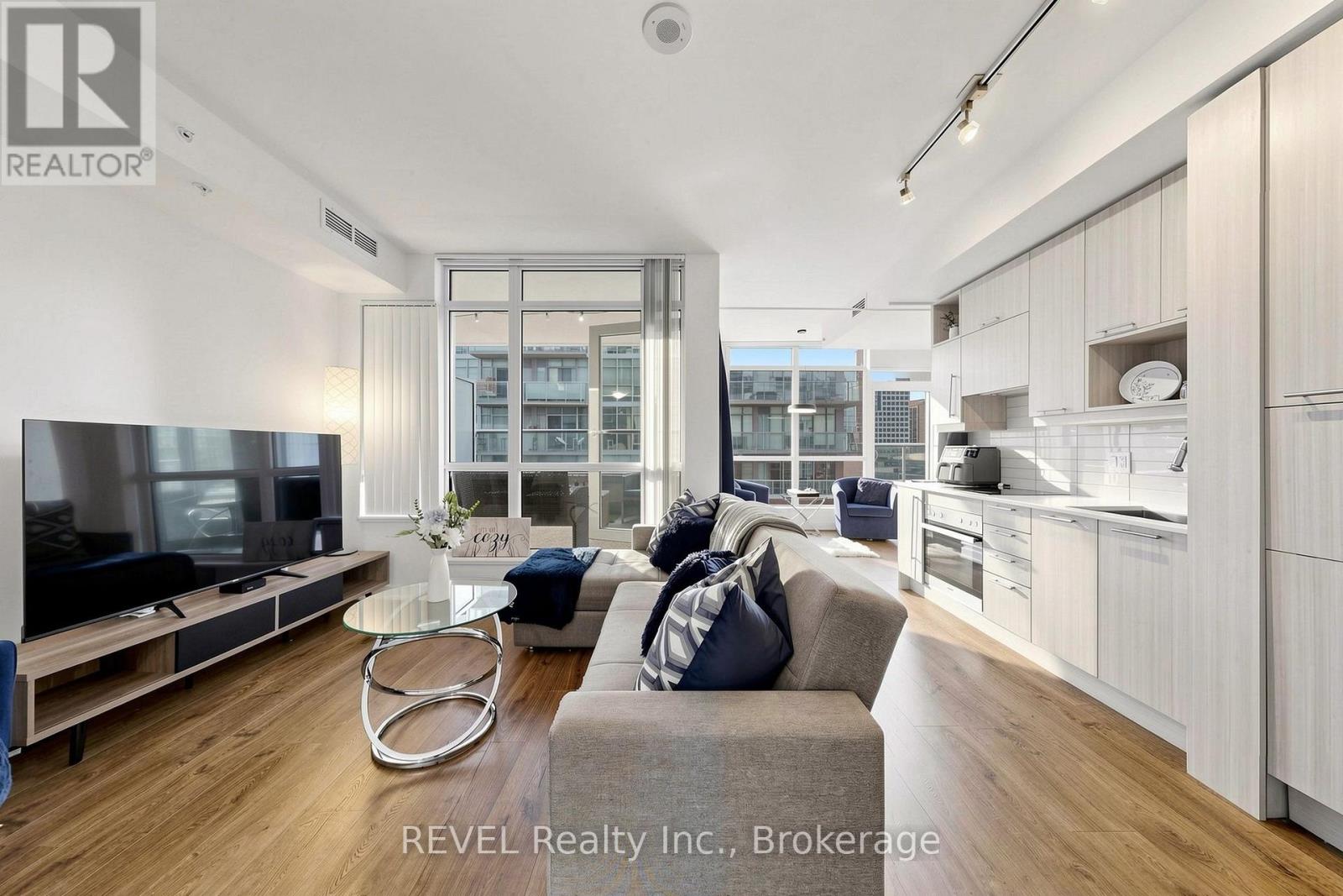 705 - 30 Nelson Street, Toronto (Waterfront Communities), Ontario  M5V 0H5 - Photo 7 - C14113578