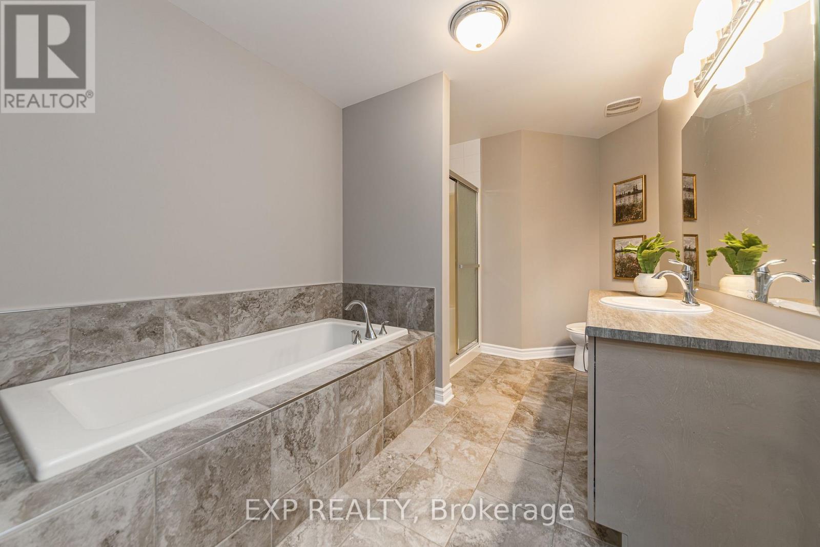 811 Loosestrife Way, Ottawa, Ontario  K1T 0L8 - Photo 28 - X14113572
