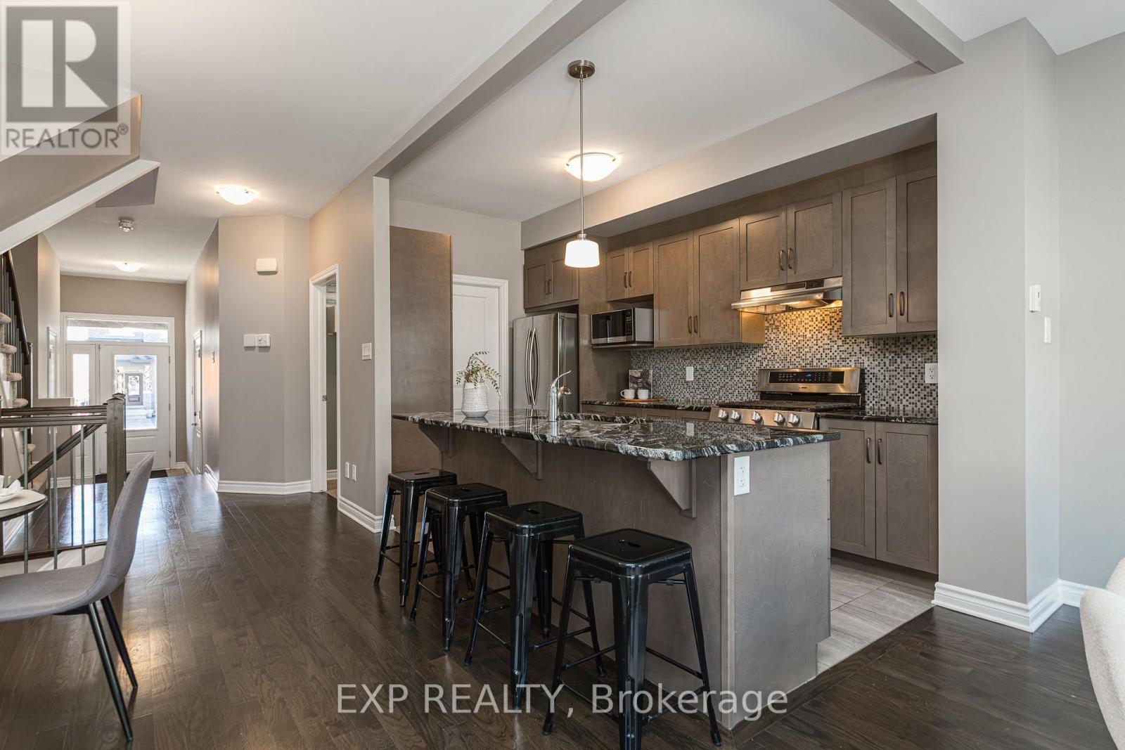 811 Loosestrife Way, Ottawa, Ontario  K1T 0L8 - Photo 8 - X14113572