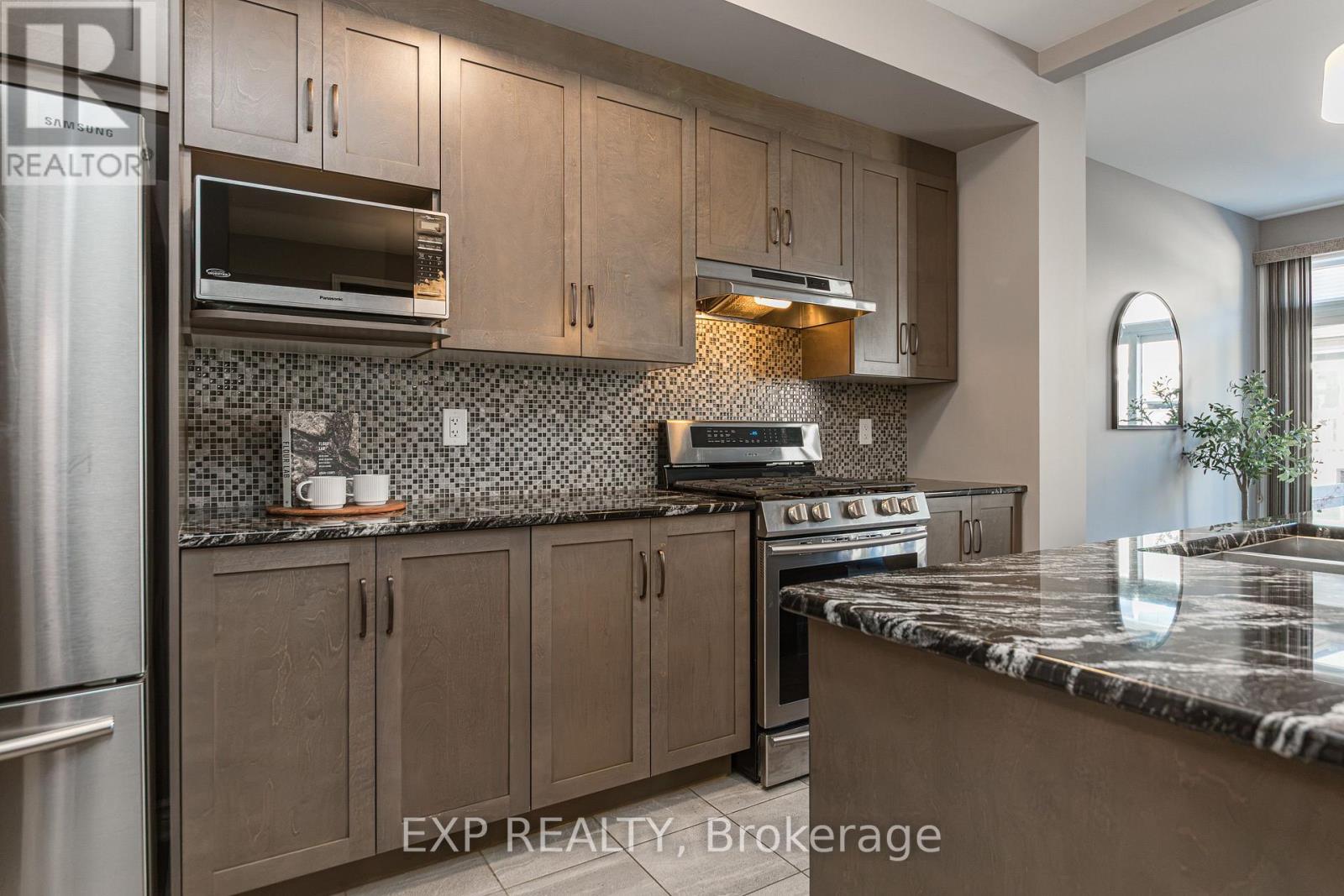 811 Loosestrife Way, Ottawa, Ontario  K1T 0L8 - Photo 9 - X14113572