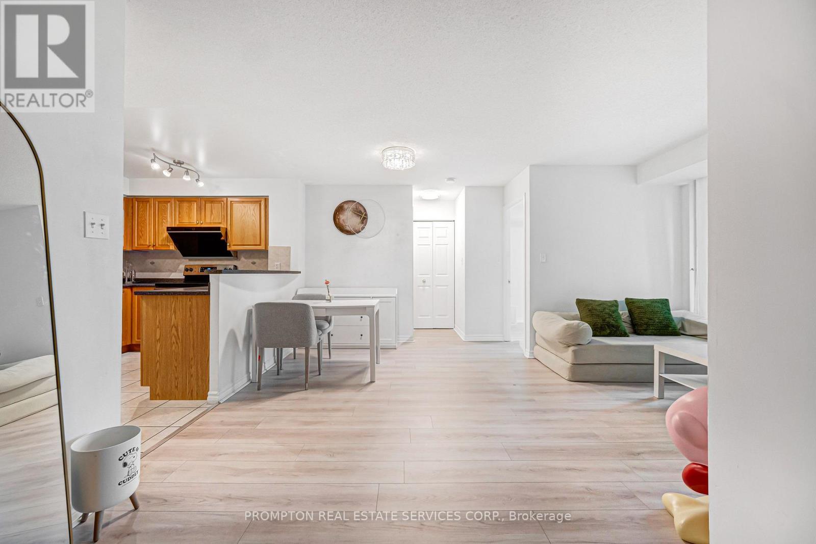 #807 - 7 Lorraine Drive, Toronto (Willowdale West), Ontario  M2N 7H2 - Photo 11 - C14113558
