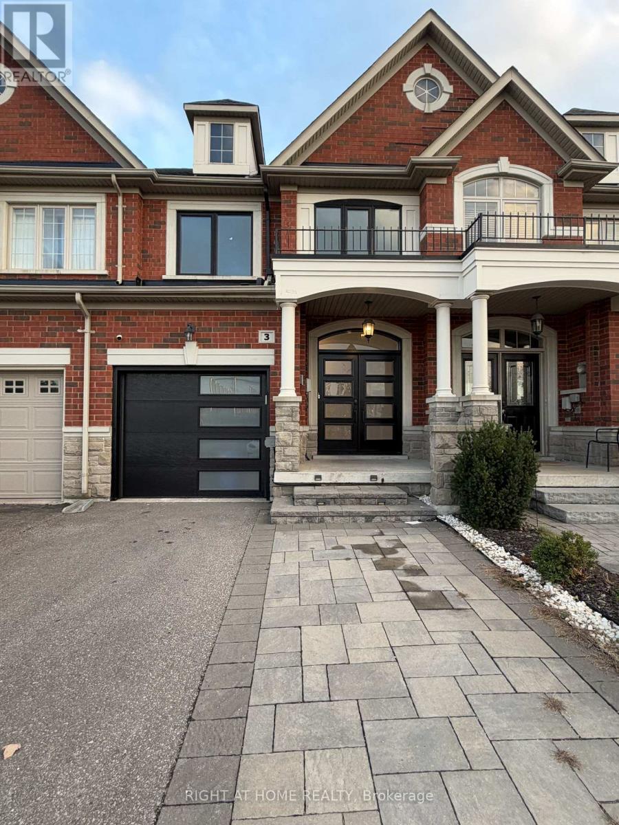 3 MARC SANTI BOULEVARD, Vaughan, Ontario