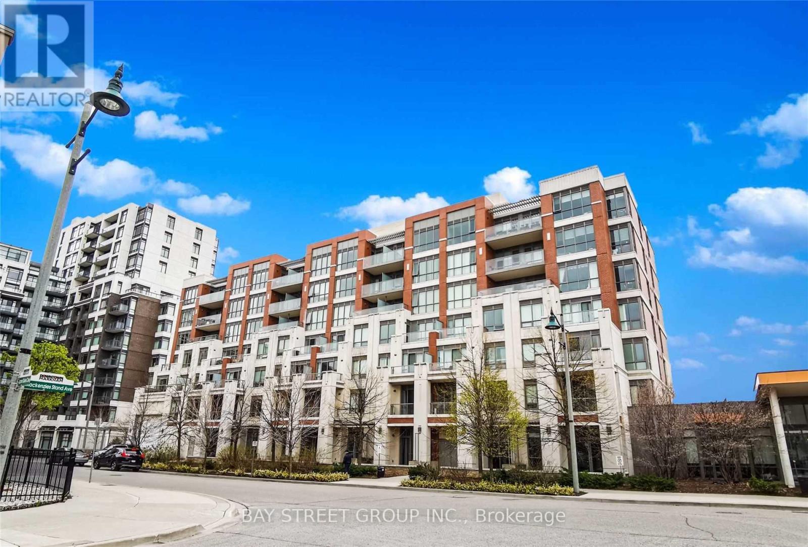 321 - 39 UPPER DUKE CRESCENT, Markham, Ontario