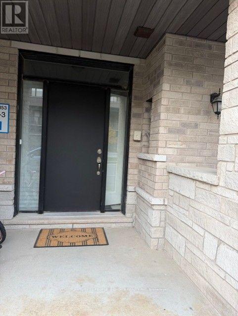 1555 Moonseed Place, Milton, Ontario  L9E 1V4 - Photo 2 - W14113394
