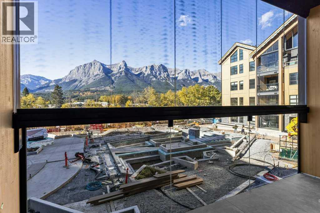 202, 1724 Bow Valley Trail