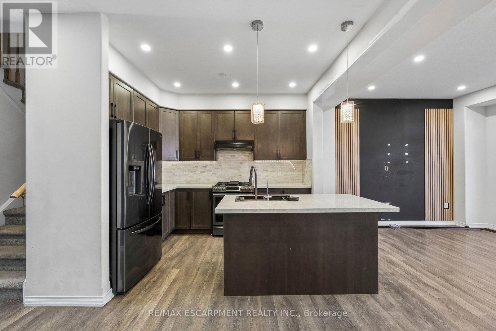 16 Alexandra Drive, Thorold, Ontario  L3B 0G5 - Photo 6 - X14113540