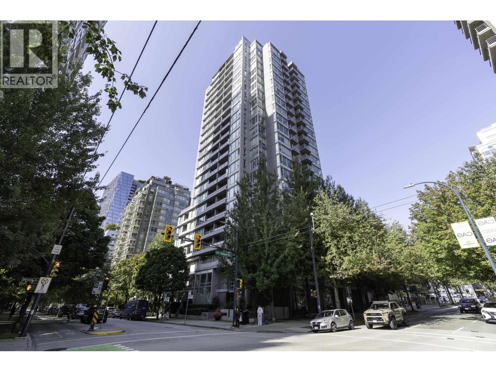 1702 1001 Richards Street, Vancouver, British Columbia  V6B 1J6 - Photo 1 - R3178207